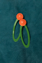 Cargar imagen en el visor de la galería, Aretes Santuario grandes
