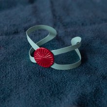 Cargar imagen en el visor de la galería, Brazalete MANZANARES
